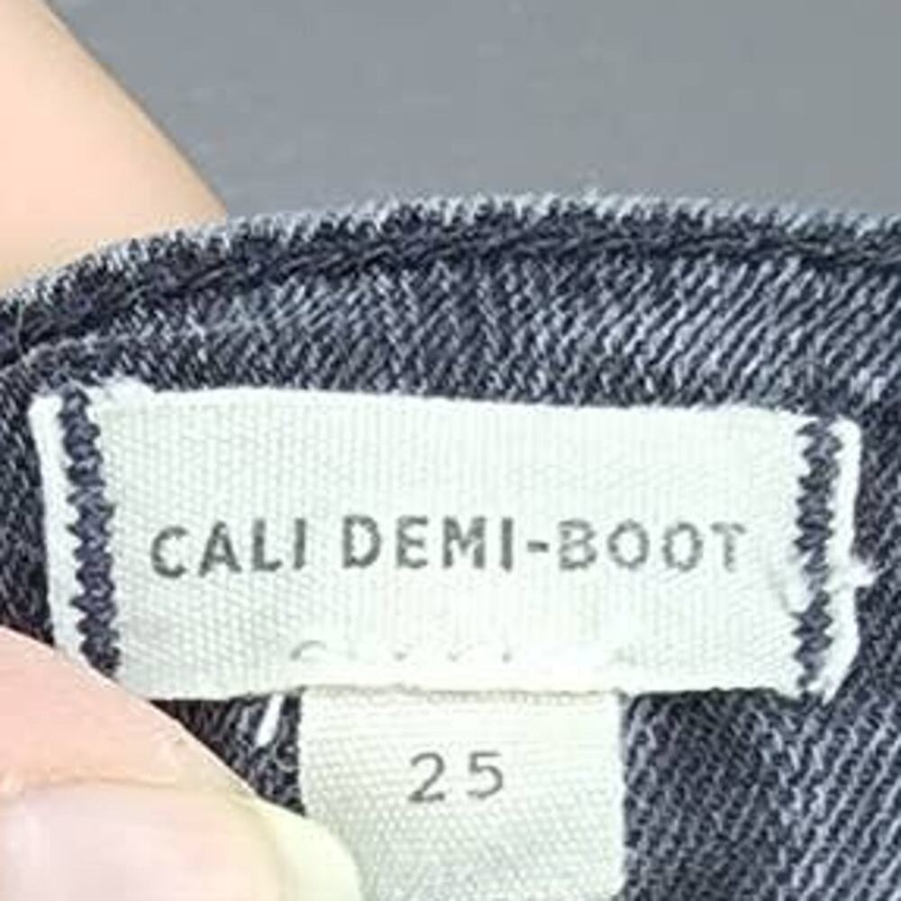 Madewell Cali Demi Boot Jeans in Bellspring Wash Button Front Edition - Picture 6 of 7
